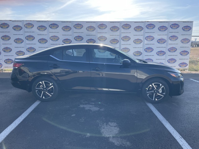 2025 Nissan Sentra SV's photo