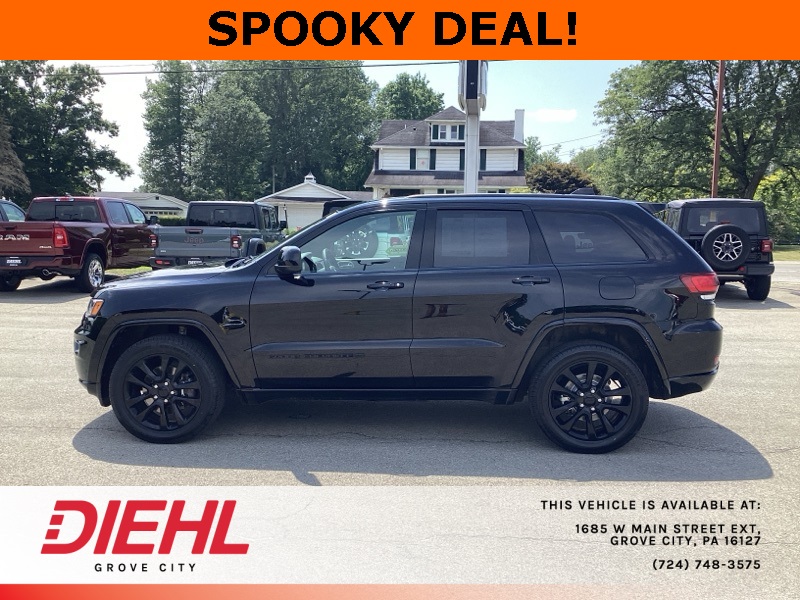 2022 Jeep Cherokee Laredo X photo 2