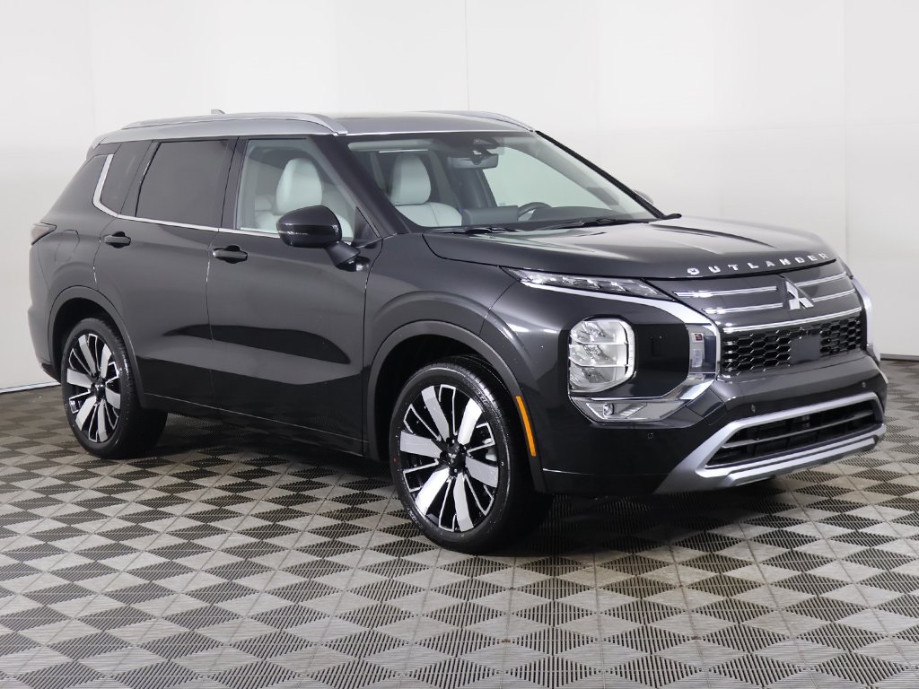 2025 Mitsubishi Outlander Platinum photo 2