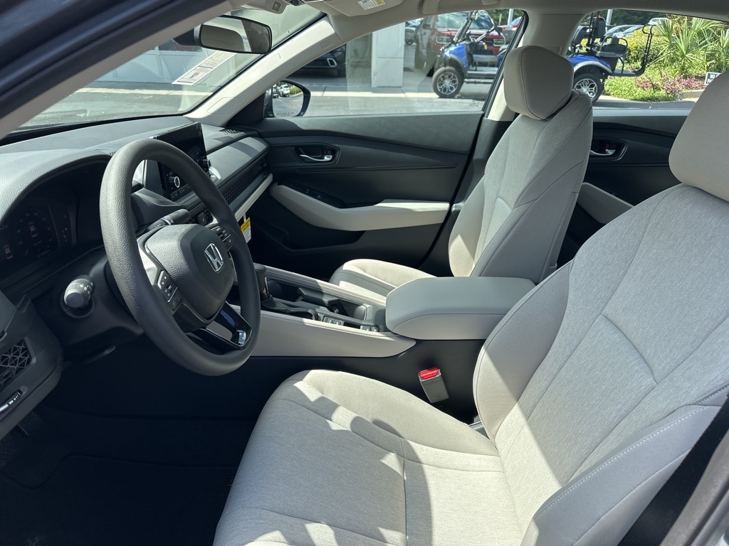 2025 Honda Accord LX photo 19