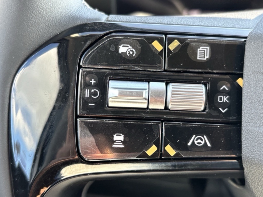 2026 Kia Sorento LX photo 8