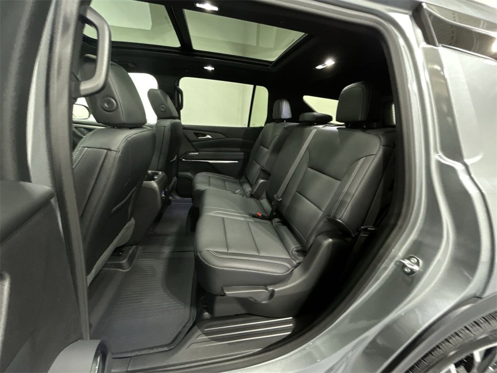 2026 Chevrolet Traverse photo 24