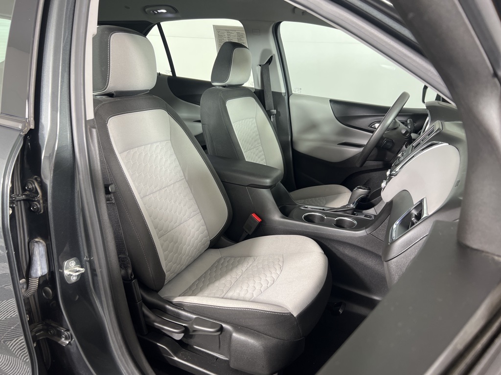 2019 Chevrolet Equinox LS photo 9