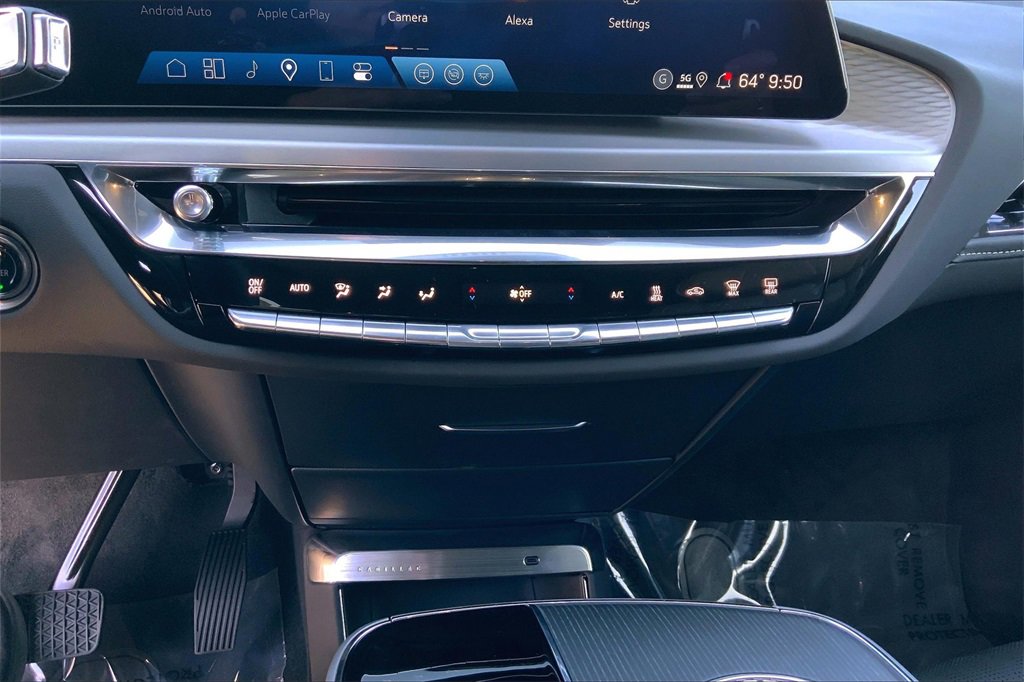 2025 Cadillac Lyriq Sport photo 23