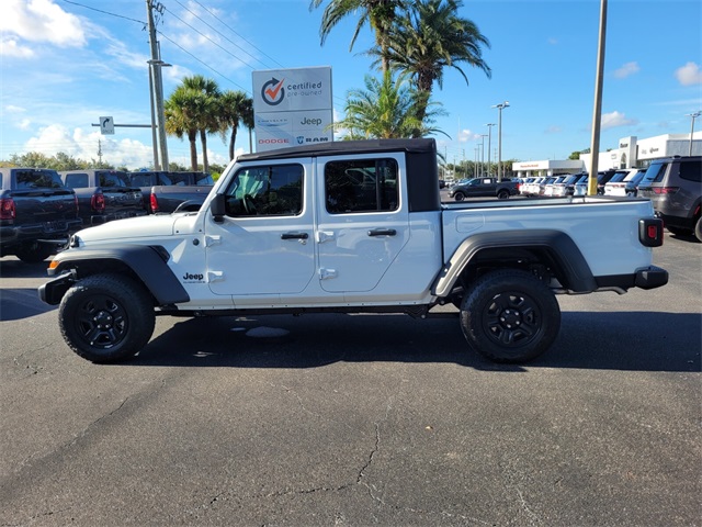 2025 Jeep Gladiator Sport photo 4