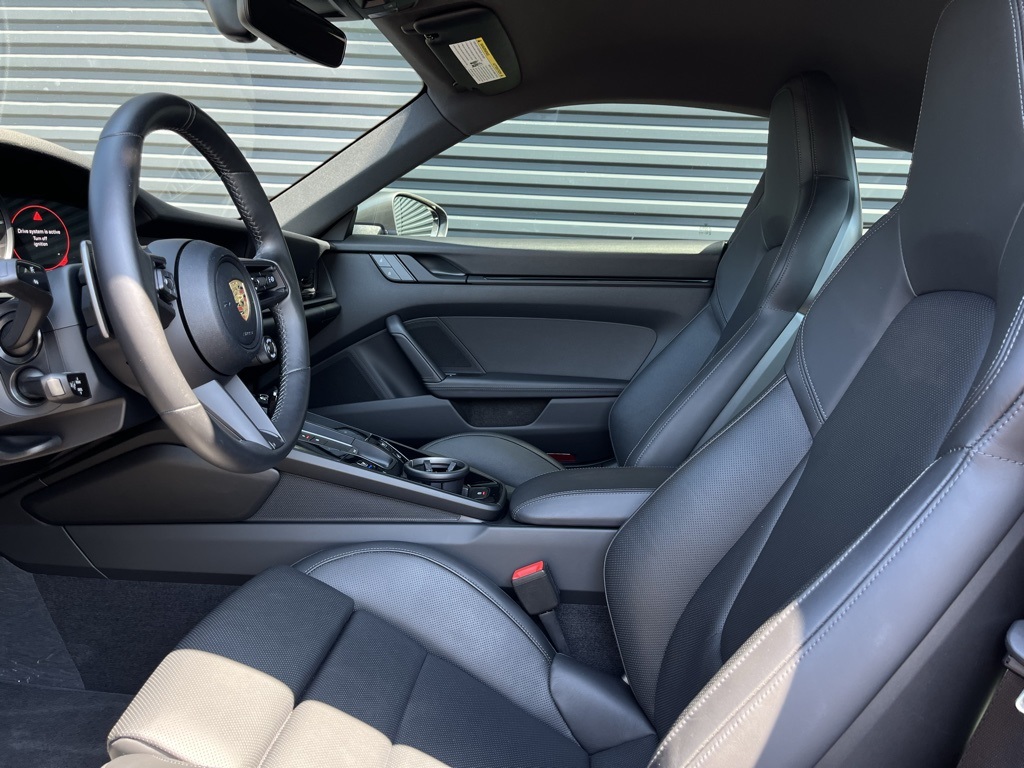 2023 Porsche 911 T photo 9