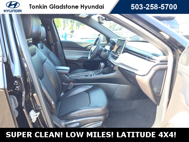 2024 Jeep Compass Latitude photo 3