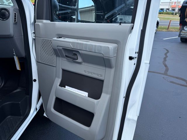 2026 Ford E-350 Base photo 11