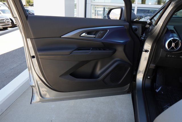 2026 Chevrolet Equinox EV 1LT photo 13
