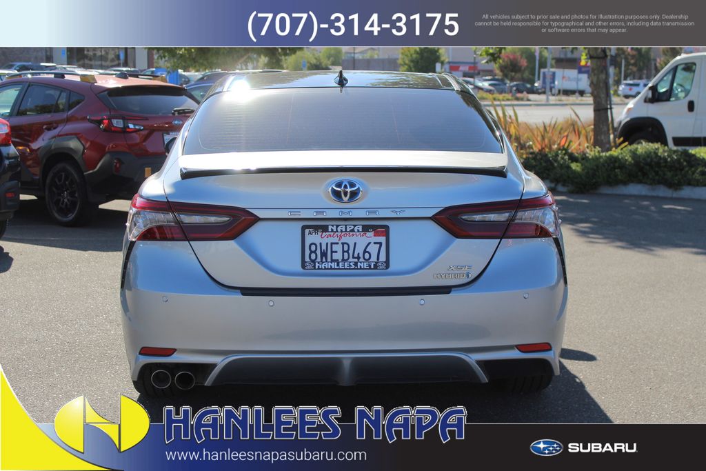 2021 Toyota Camry Hybrid XSE photo 7