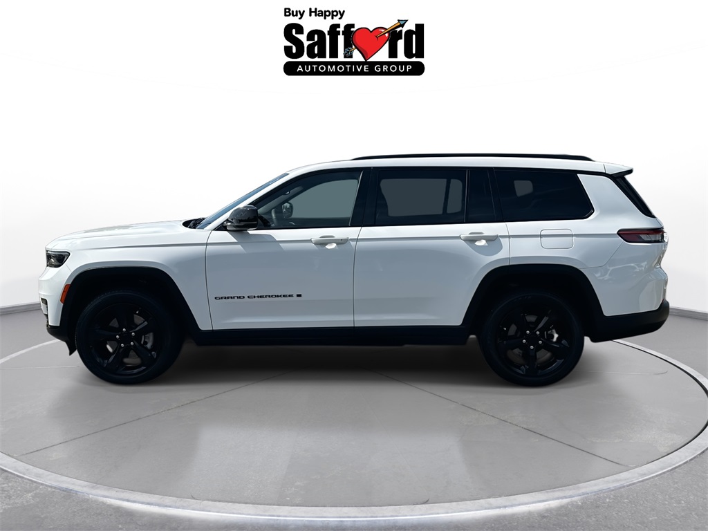 2024 Jeep Grand Cherokee Altitude photo 3