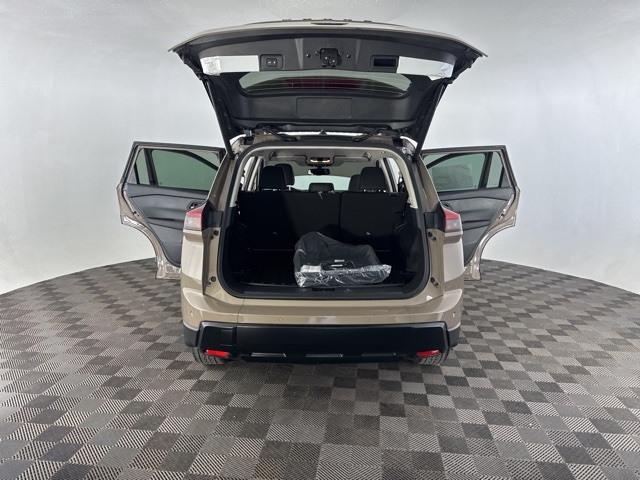 2026 Nissan Rogue SV photo 13