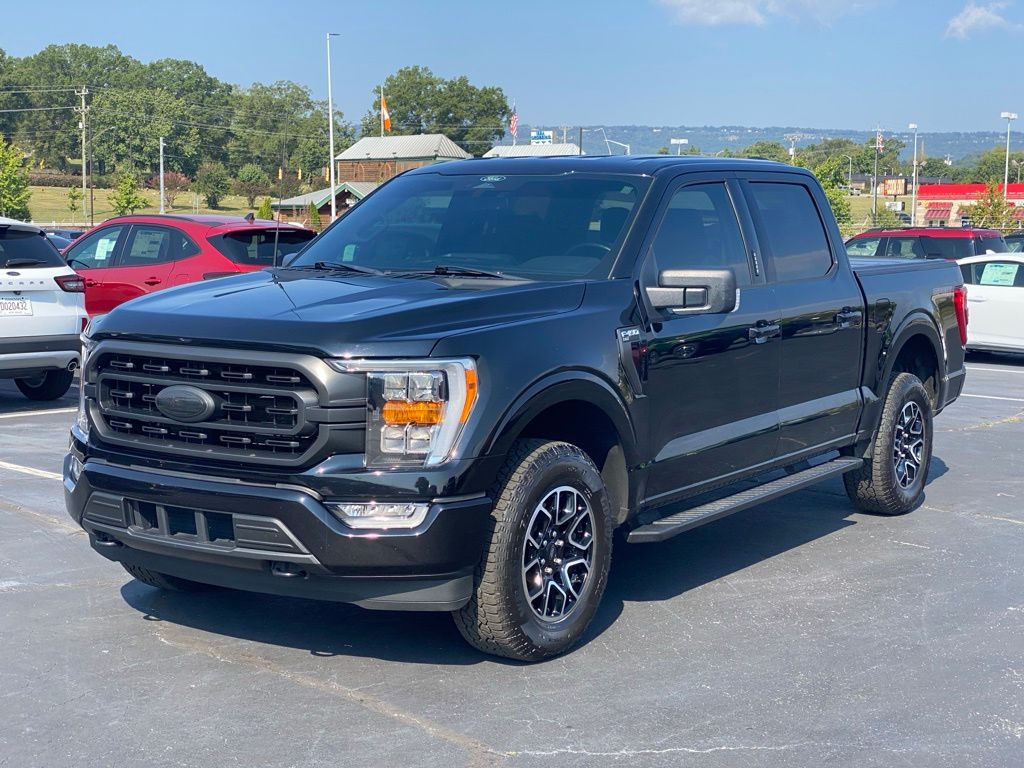 2022 Ford F-150 XLT photo 2