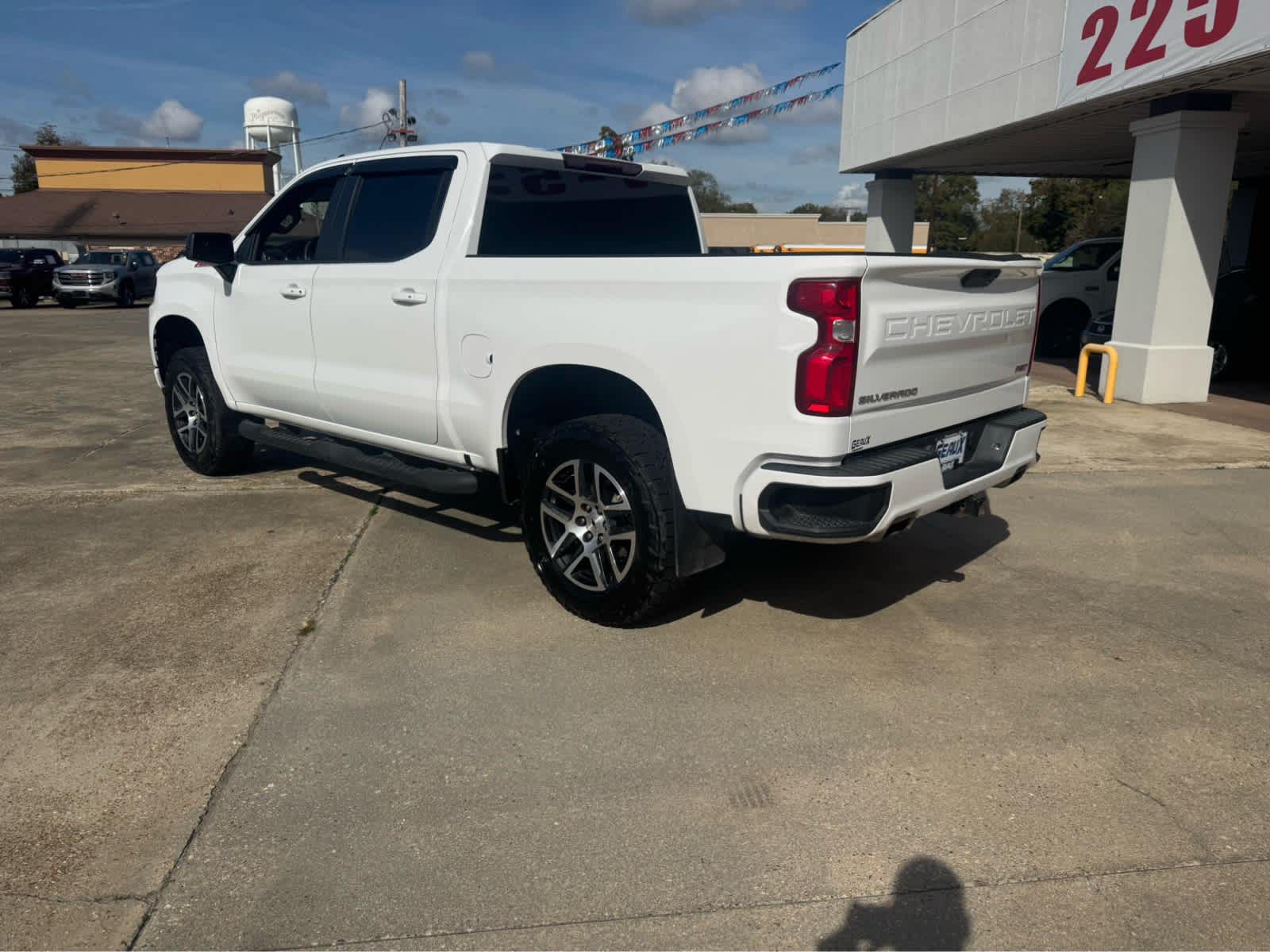 2019 Chevrolet Silverado 1500 RST photo 3