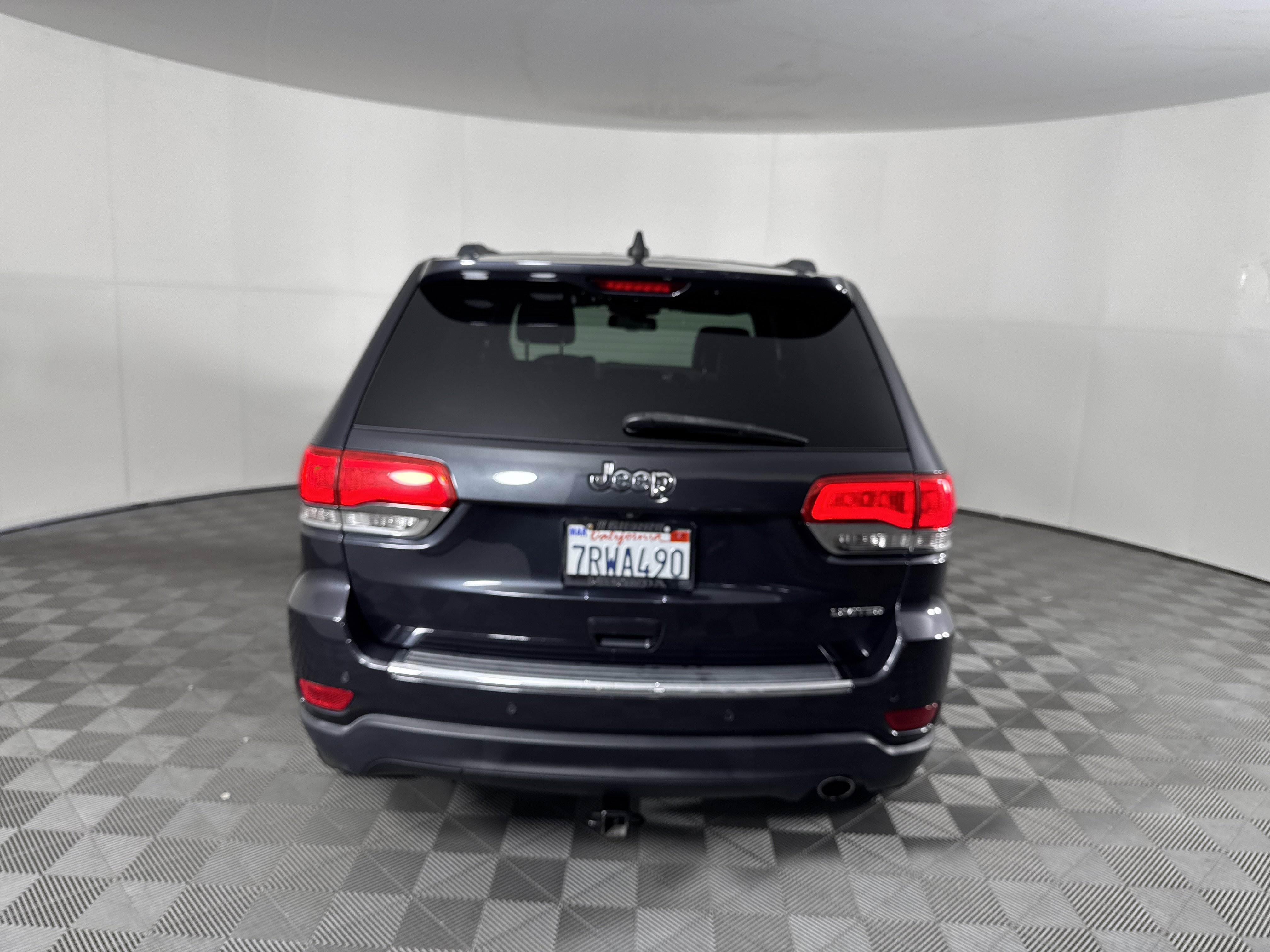 2015 Jeep Grand Cherokee Limited photo 2
