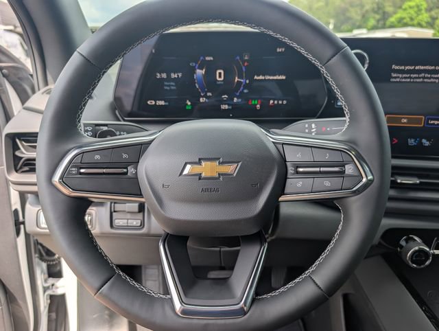 2025 Chevrolet Silverado EV LT photo 18