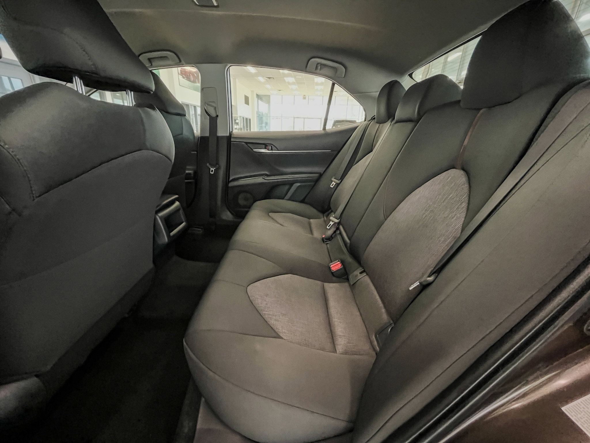 2018 Toyota Camry LE photo 26