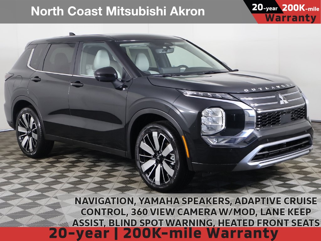 2025 Mitsubishi Outlander SE's photo