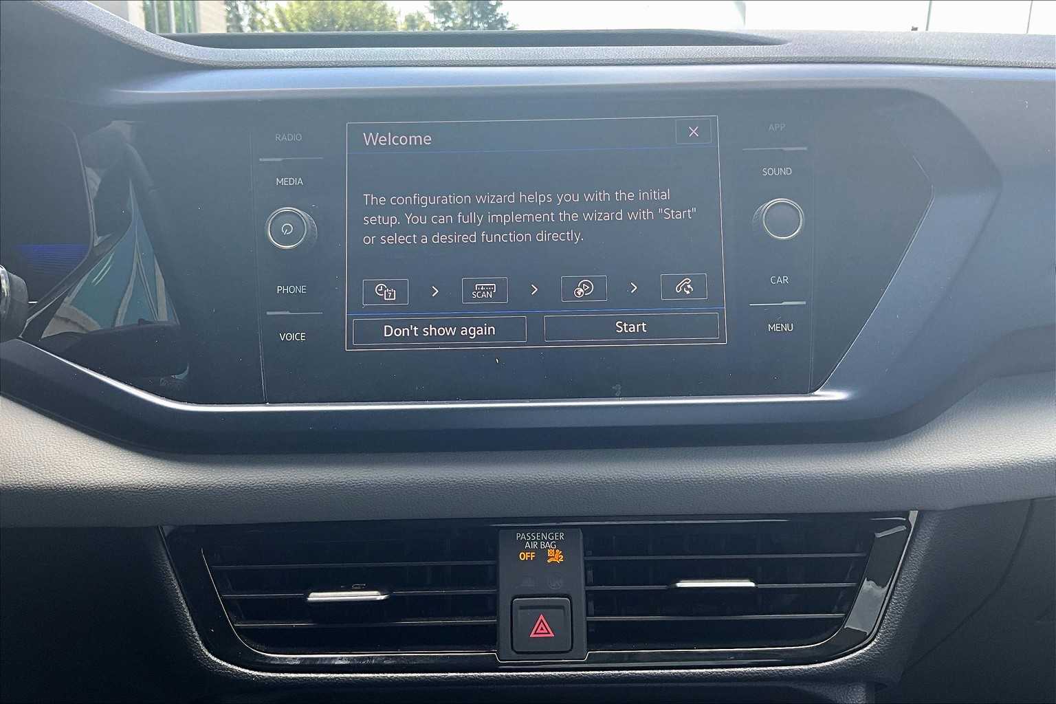 2023 Volkswagen Taos SE photo 6