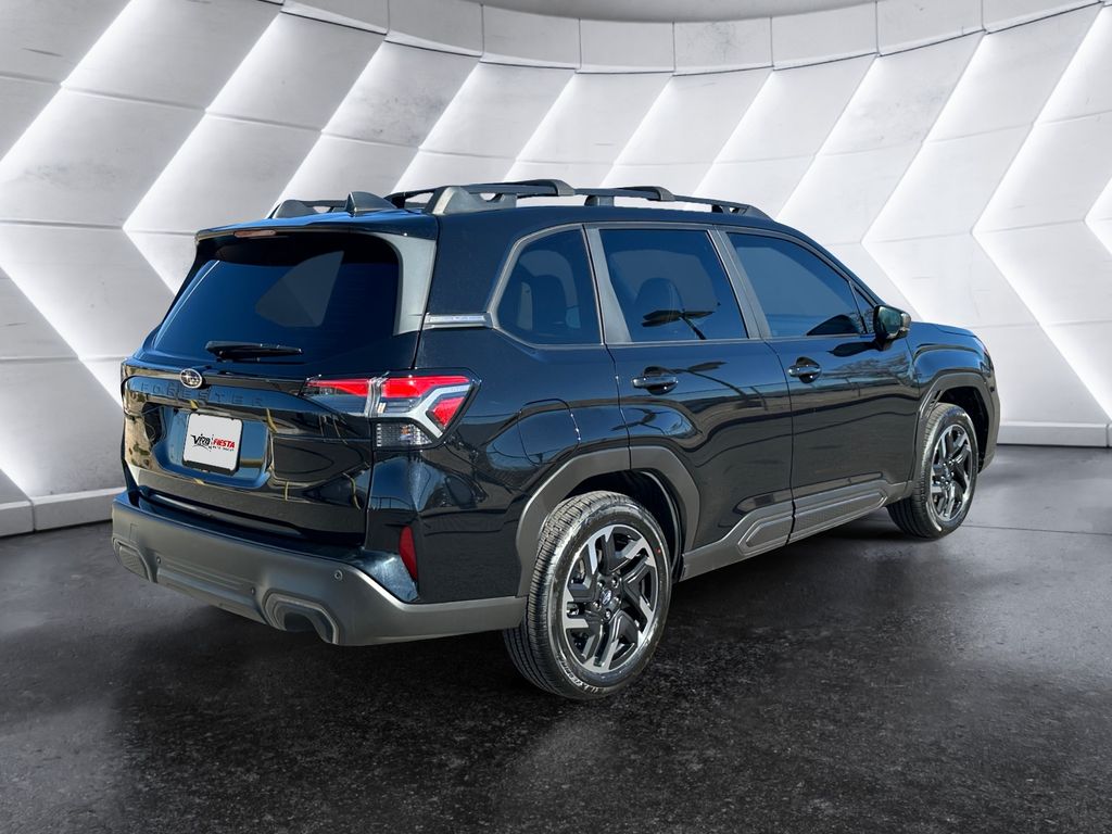 2025 Subaru Forester Limited photo 4