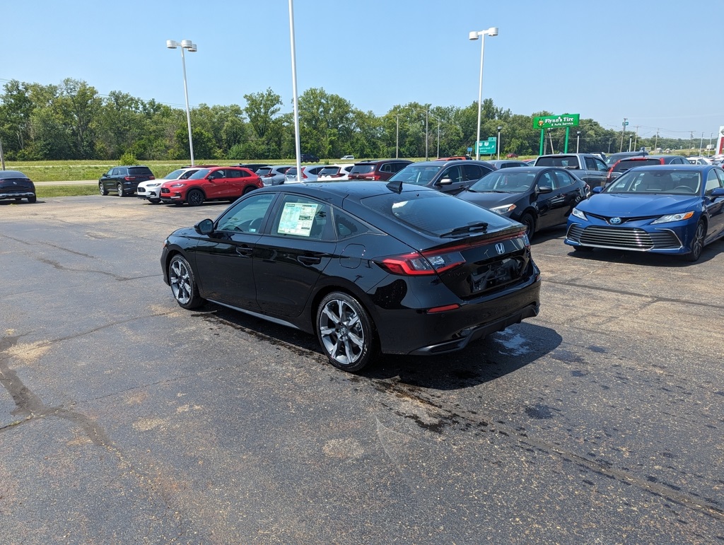 2026 Honda Civic Hatchback Hybrid Sport Touring photo 3