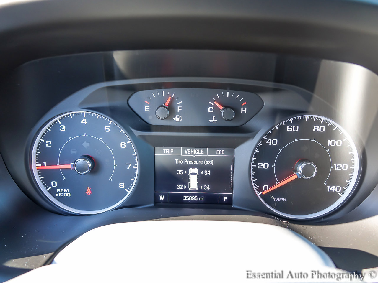 2018 GMC ACADIA - Image 11