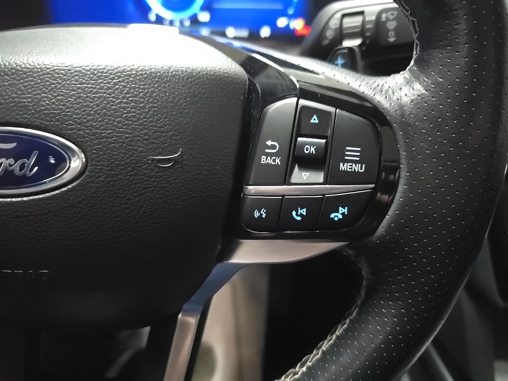 2022 Ford Explorer ST photo 21