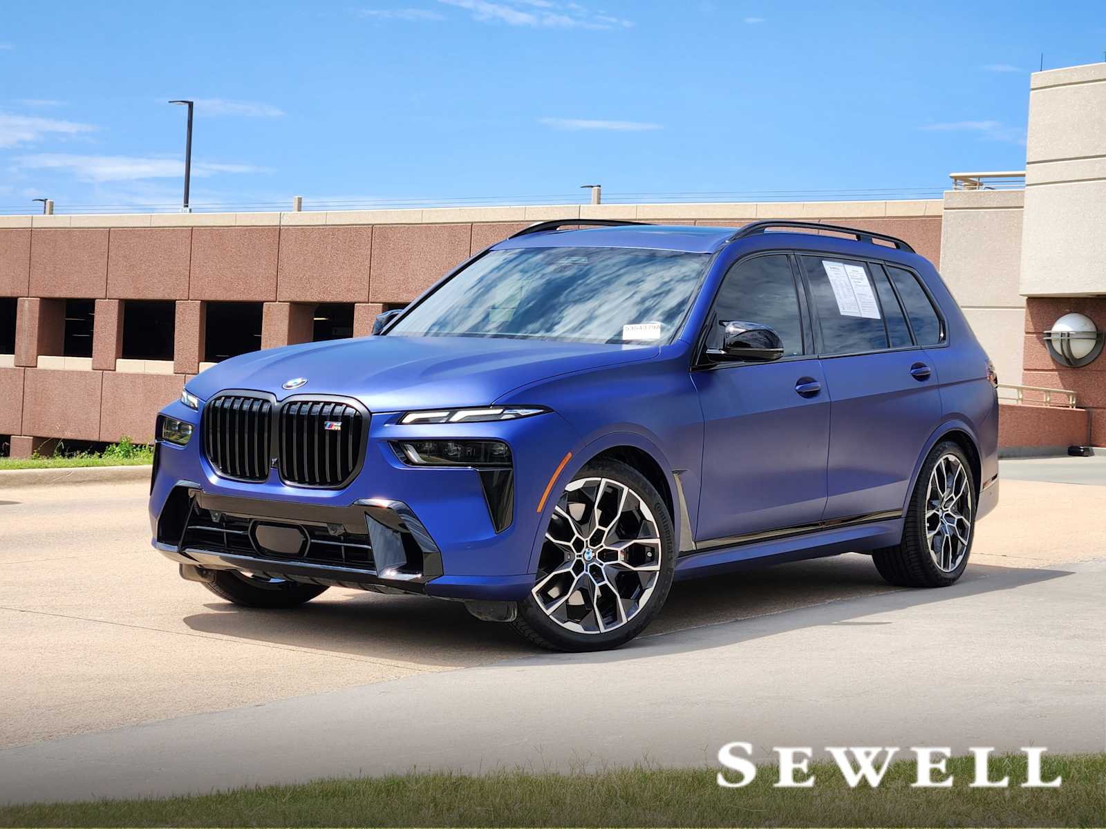 2024 BMW X7 M60i