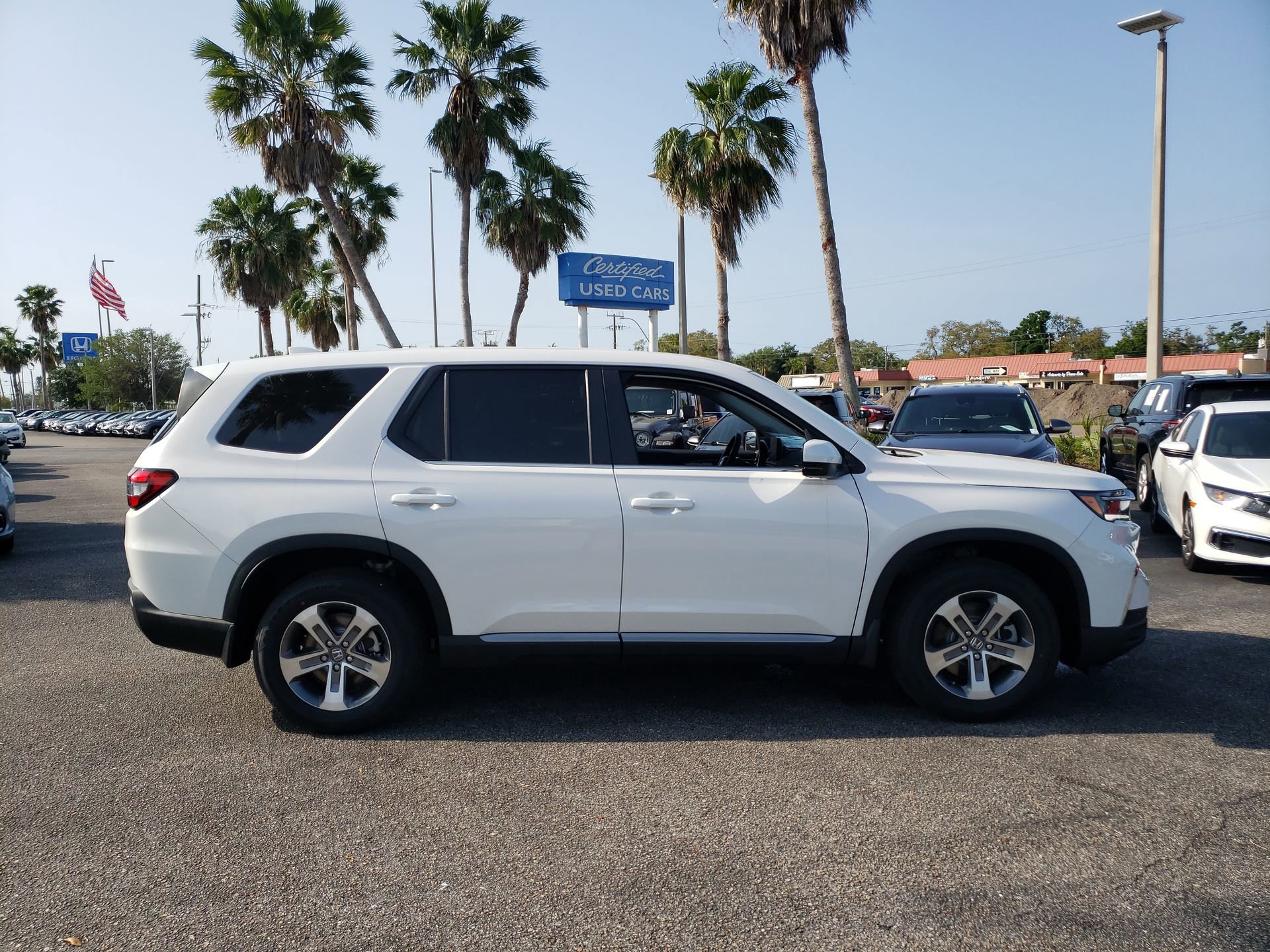 2025 Honda Pilot EX-L photo 4