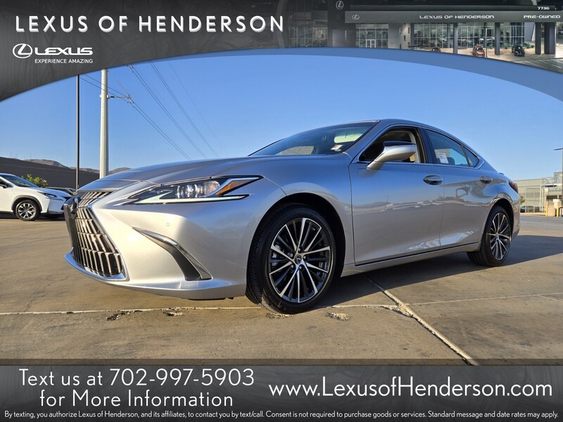 2025 Lexus ES Hybrid 300h's photo