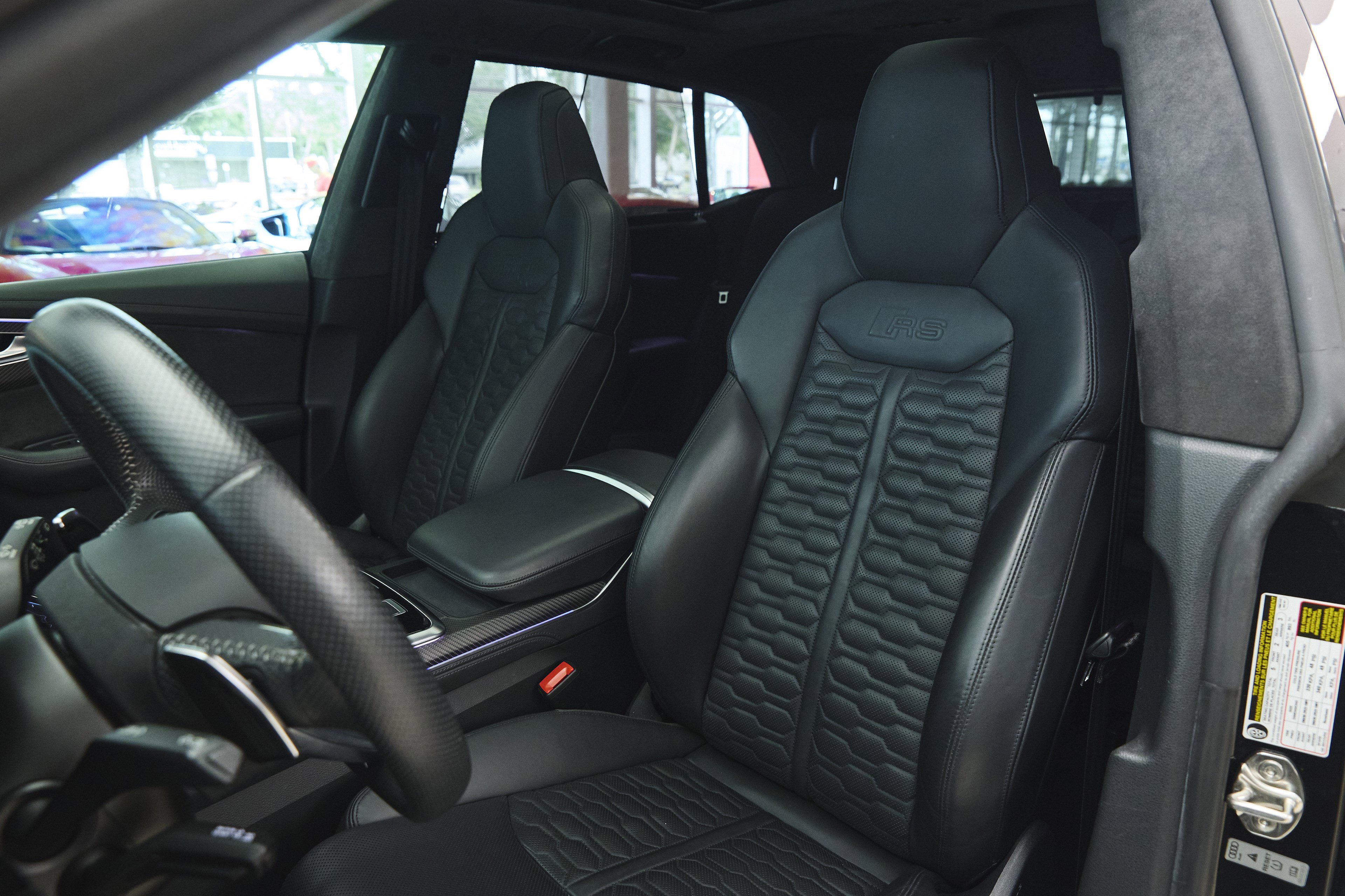 2021 Audi RS Q8 photo 15