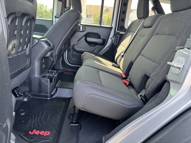 2018 Jeep Wrangler Unlimited Rubicon photo 15