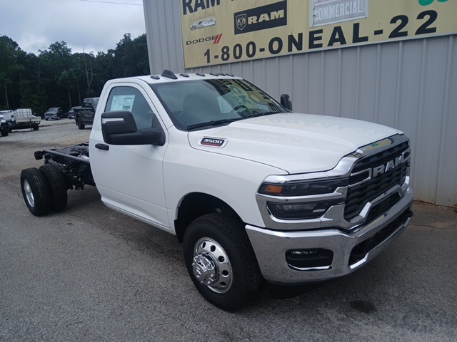 2026 RAM Ram 3500 Chassis Cab Tradesman's photo