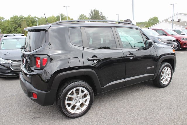 2020 Jeep Renegade Latitude photo 26