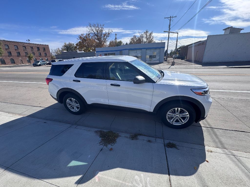 2023 Ford Explorer Base photo 4