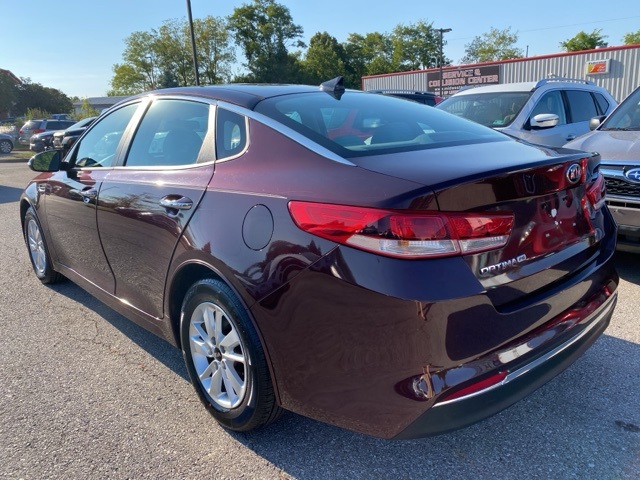 2016 Kia Optima LX photo 4