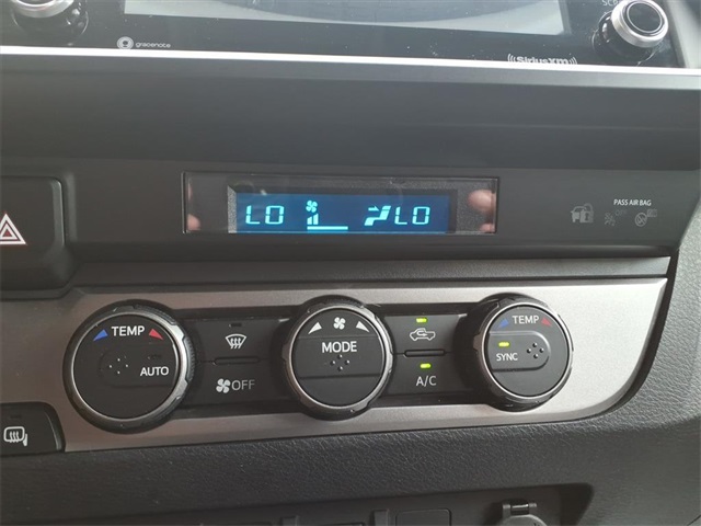 2022 Toyota Tacoma SR 4x4 Double Cab photo 19