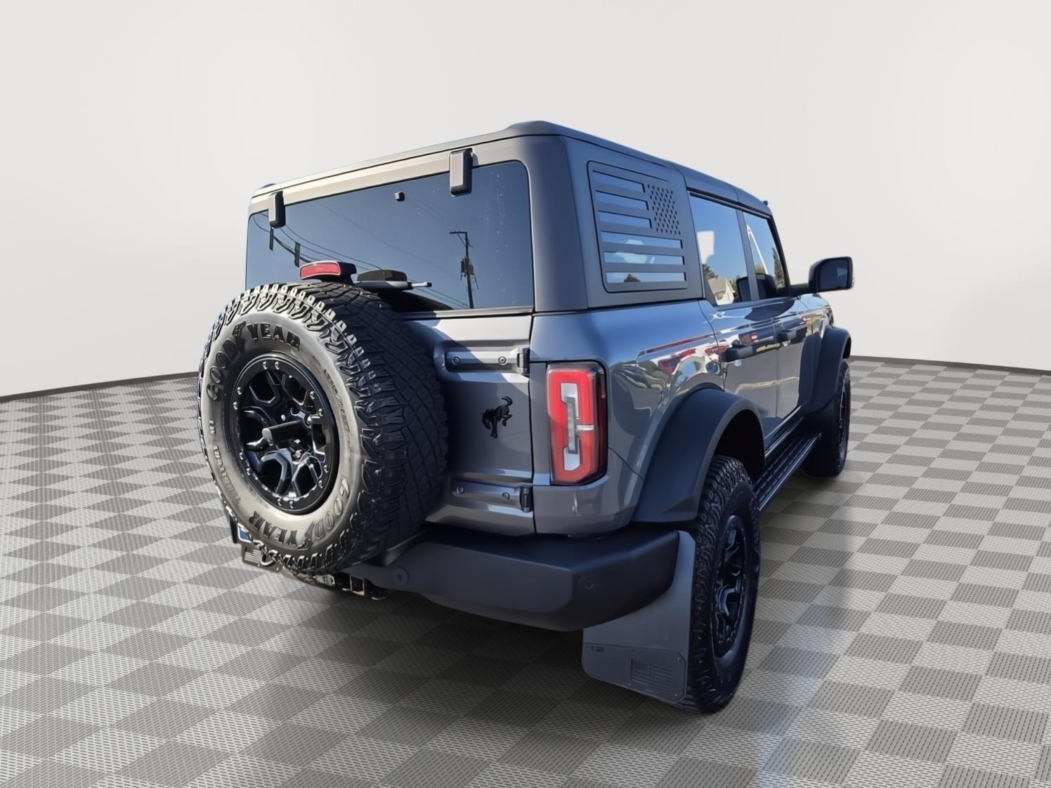 2023 Ford Bronco Badlands photo 3