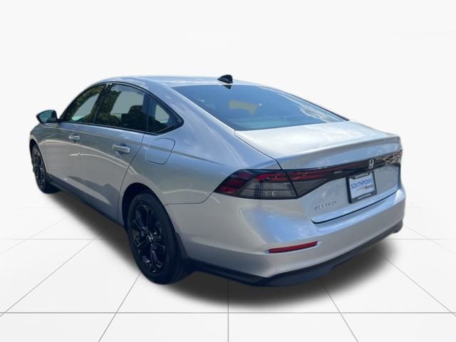2025 Honda Accord SE photo 4