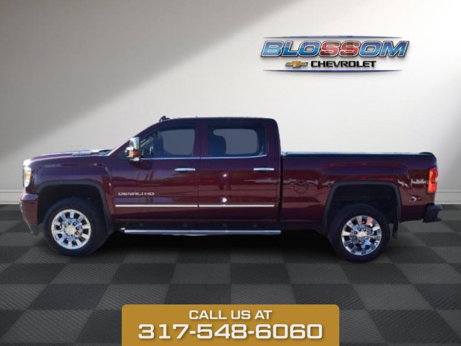 2017 Gmc Sierra 2500 HD Denali photo 4