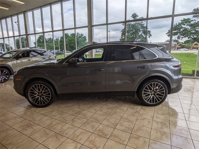 2019 Porsche Cayenne S photo 4