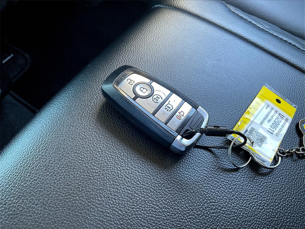 2023 Ford Edge Titanium photo 27