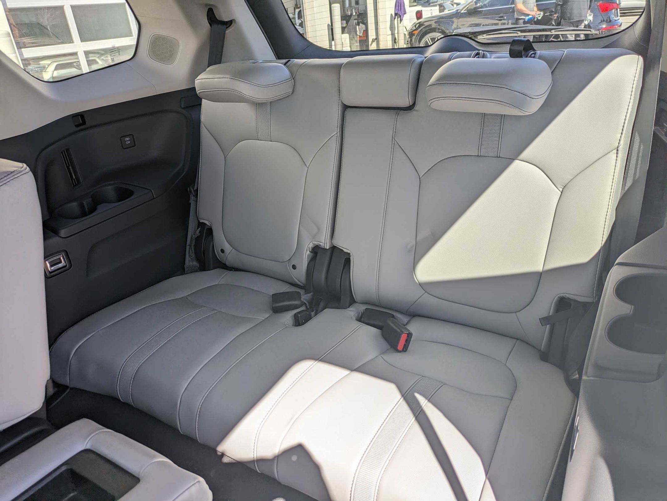 2025 Honda Pilot Touring photo 14