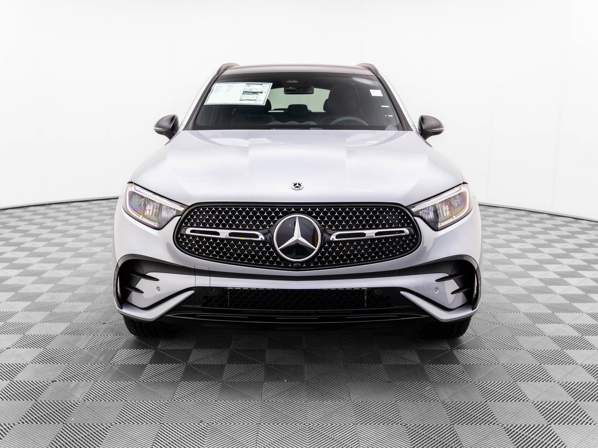 2025 Mercedes Benz GLC 300 4MATIC photo 7