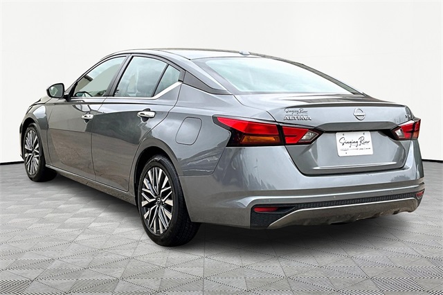 2023 Nissan Altima 2.5 SV photo 4
