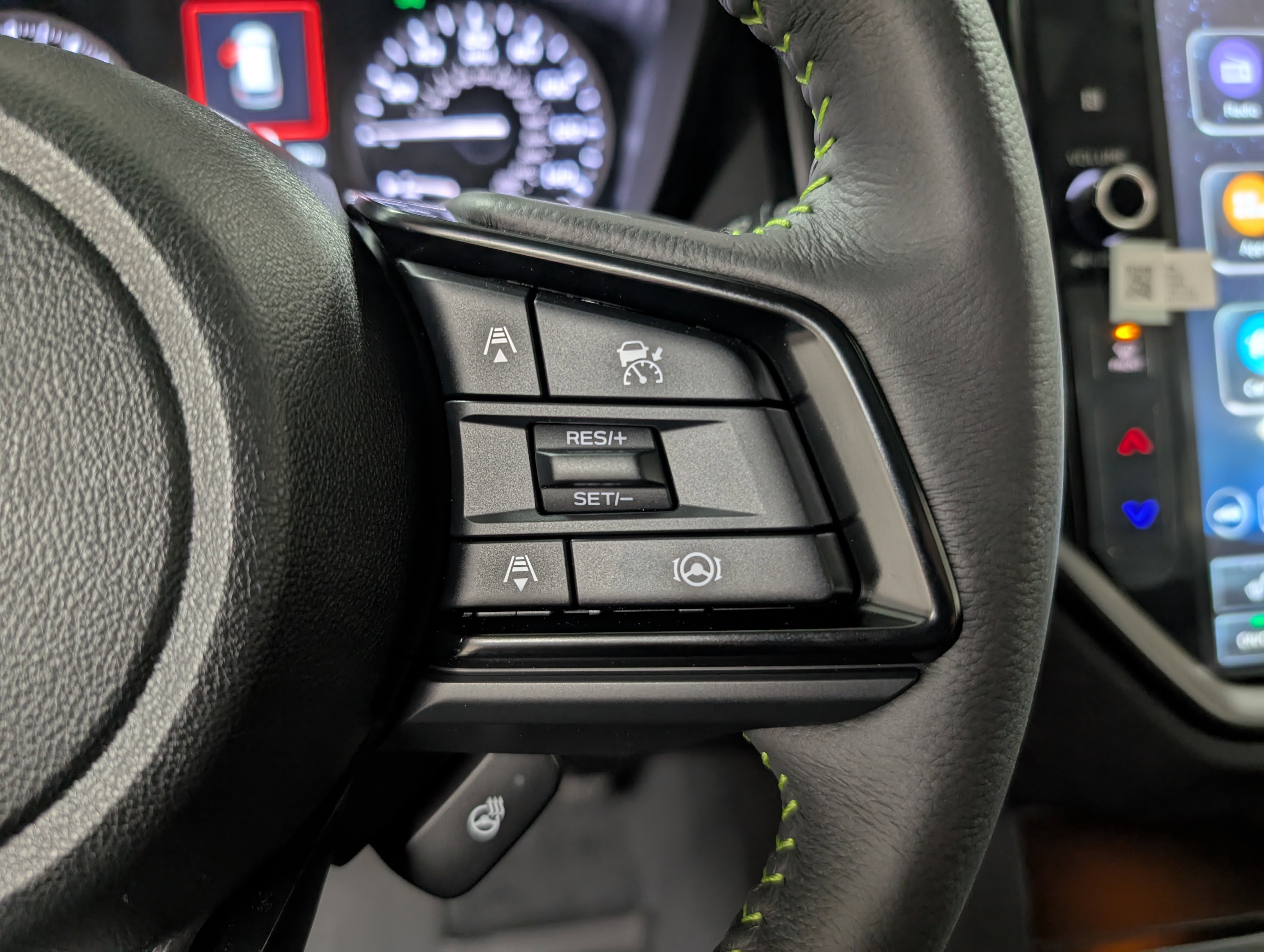2025 Subaru Ascent Onyx Edition photo 11