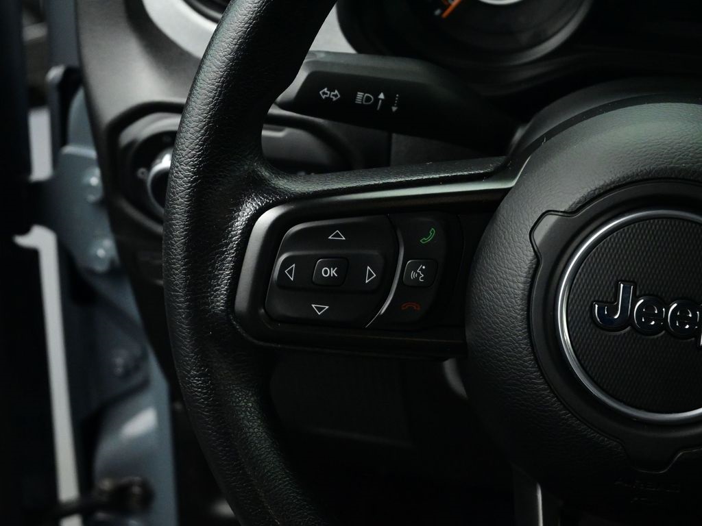 2025 Jeep Wrangler Sport photo 4