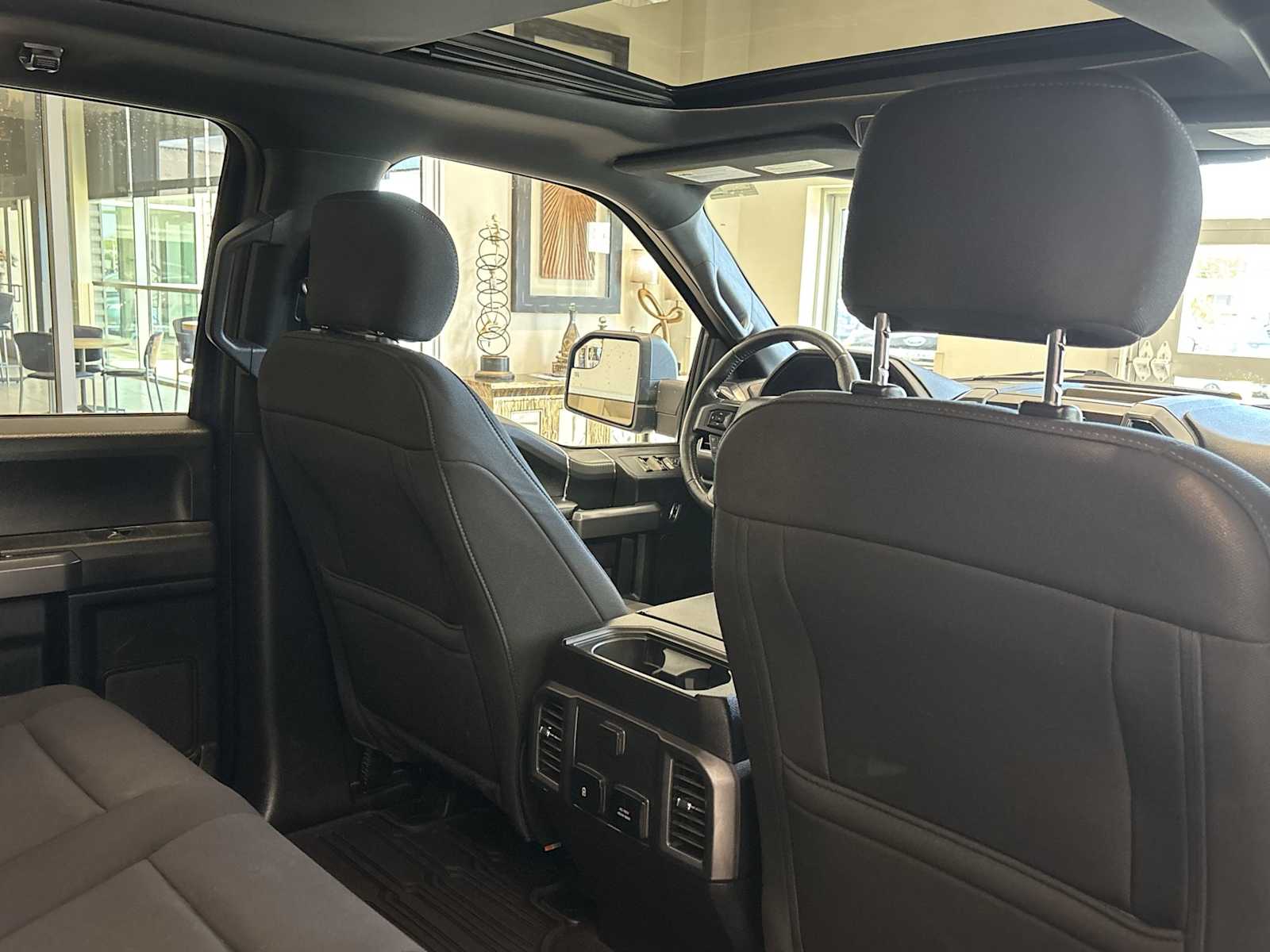 2019 Ford F-150 XLT photo 23