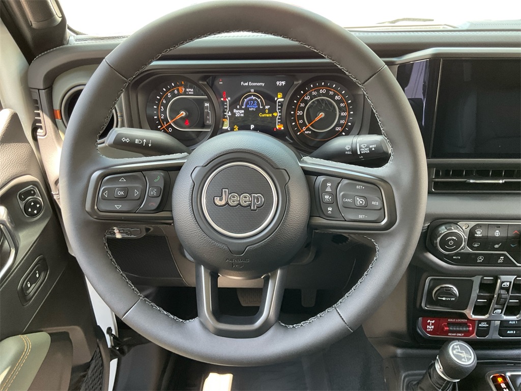 2025 Jeep Gladiator Mojave photo 16