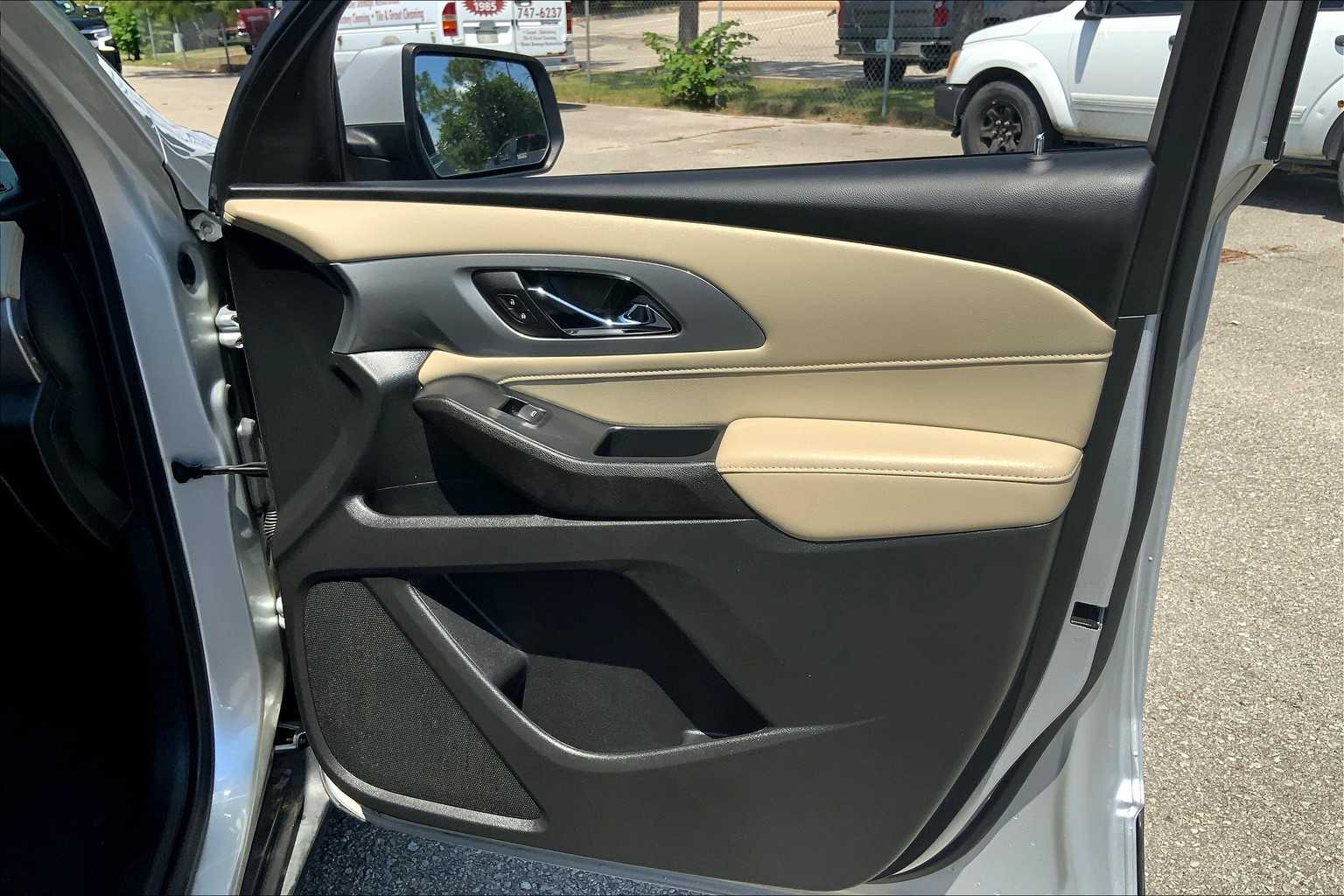2022 Chevrolet Traverse L photo 20